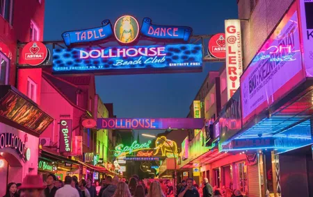 Hamburg Private Reeperbahn Guided Walking Tour