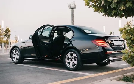 Private Departure Gothenburg to Gothenburg Airport GOT by Sedan