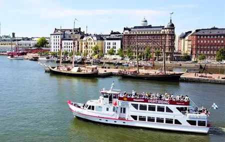 Sightseeing Cruise in Archipelago of Helsinki