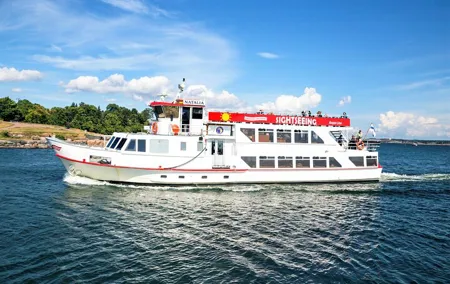 Money Saver: Hop-On Hop-Off Bus and Sightseeing Boat Tour