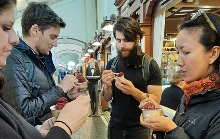 CITY Tour with Food Tasting in Helsinki
