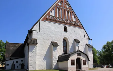 Porvoo Old Town & Riverside Heritage Guided Tour from Helsinki