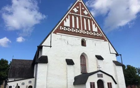 Porvoo All-Way Guided Sightseeing Tour from Helsinki