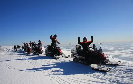 Snowmobile Safari in Helsinki Archipelago with Lunch