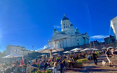 Half-Day Helsinki and Suomenlinna Walking and Ferry Guided Tour