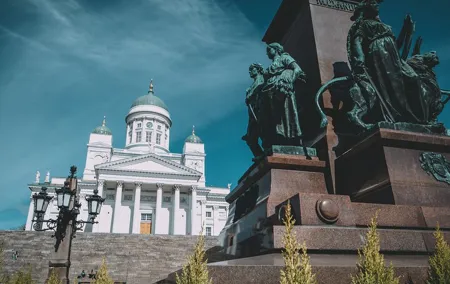 Helsinki private tour with a city planner