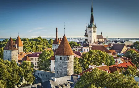 Luxury trip to Tallinn from Helsinki + sightseeing +VIP car+Lunch