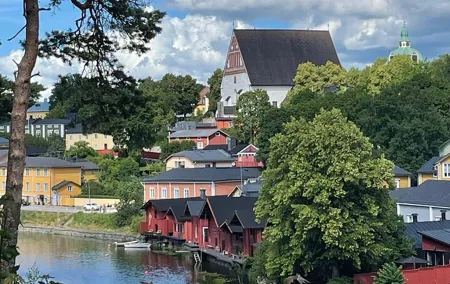 Private Glorious Helsinki and Quaint Porvoo by Car, 6-7h