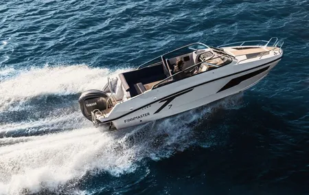 2-Hours Private VIP Tour by Modern Boat in Helsinki Archipelago
