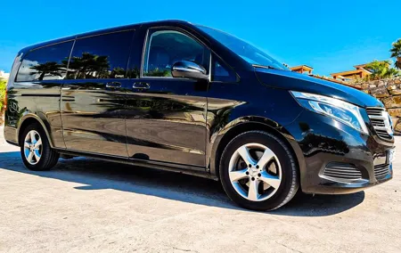 Private limousine around Helsinki