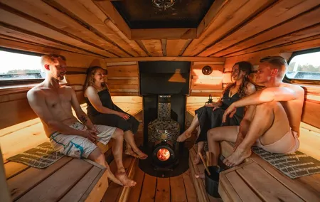 3 Hours Private Sauna Cruise in Helsinki