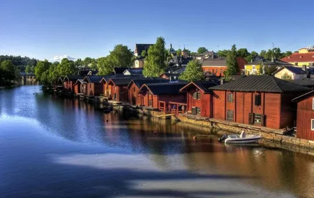 SHORE EXCURSIONS: Small-Group Half-Day Tour of Porvoo Old Town from Helsinki