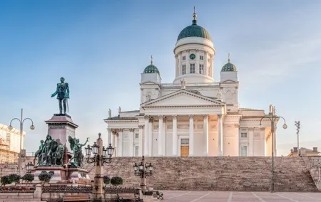 Helsinki Must-See Attractions Walking Tour With A Guide