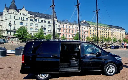 4 hours Helsinki and Porvoo Guided VIP Tour by Luxury Car