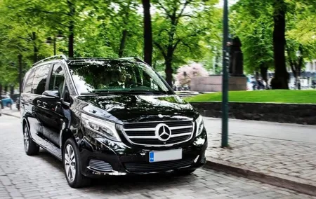 Helsinki Premium Transportation Experience