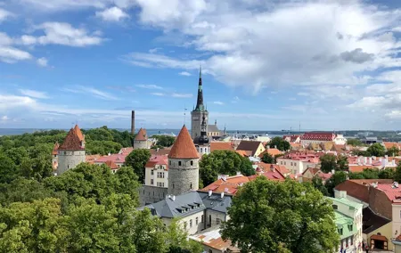 Explore Tallinn in 60 minutes with a Local
