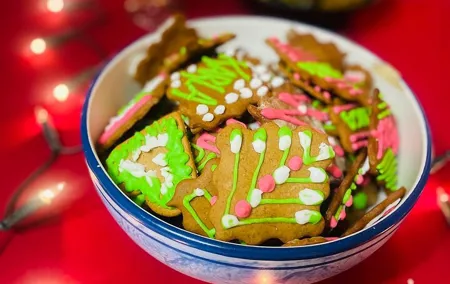 Estonian Gingerbread Workshop in Tallinn's Old Town