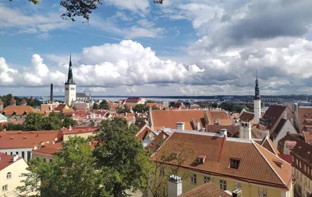 Tallinn Medieval Magic Exploration Game and Tour