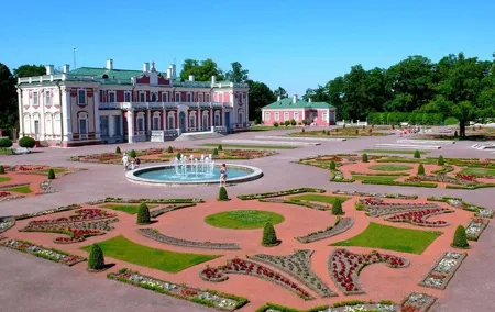 Private Tour: Highlights of Tallinn with Kadriorg and Pirita