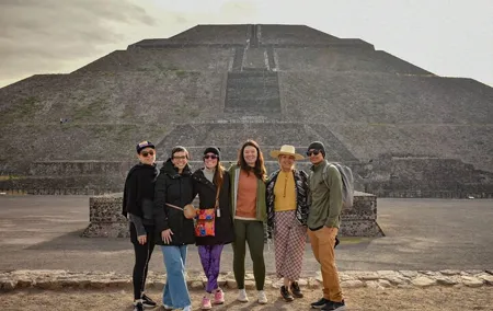 Teotihuacan pyramids morning or afternoon without tourist traps