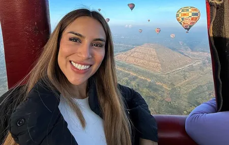Hot Air Balloon Flight with Breakfast Cave and Pyramids Tour