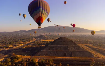 Balloon flight + pick up in CDMX + Breakfast in Cave + Teotihuacan
