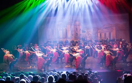 Small Group: Discover the Folkloric Ballet of Mexico