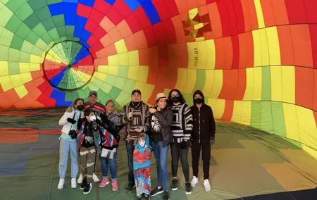 Balloon flight with private transportation and guided tour to Teotihuacán