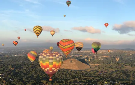 Balloon flight in Teotihuacán from Mexico City