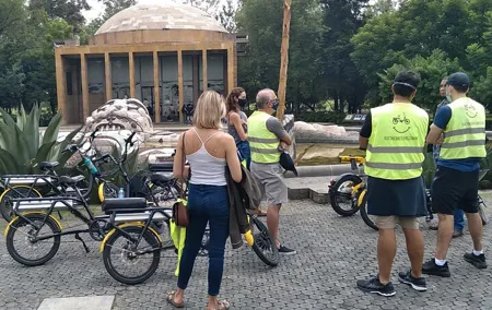 Mexico City E-Bike Tour with a taco and churros stop
