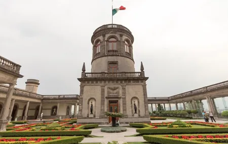 Exclusive Tour to Chapultepec Castle