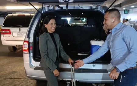 Private pick up Mexico City Airport Transfer to Hotels in Mexico City