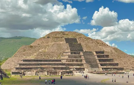 Teotihuacán Pyramids Private Tour From Mexico City
