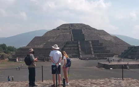 Guided Walking Tour to the Archaeological Zone of Teotihuacán