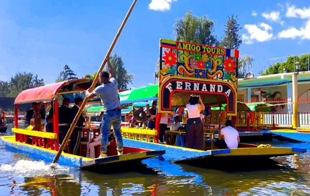 Teotihuacan & Guadalupe Shrine + Xochimilco, Coyoacán & Frida Kahlo Combo Tour