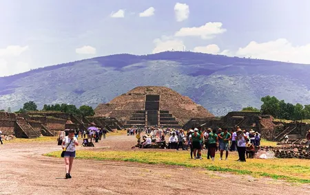 Teotihuacán Pyramids Tour, Guadalupe Sanctuary and 3 cultures