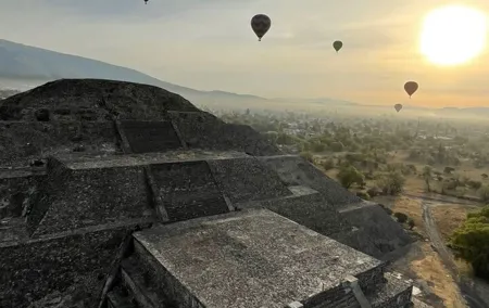 Balloon Flight with Breakfast in Cave and Round Trip CDMX