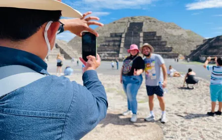 Tour Pyramids of Teotihuacan, Basilica and Tlatelolco from CDMX