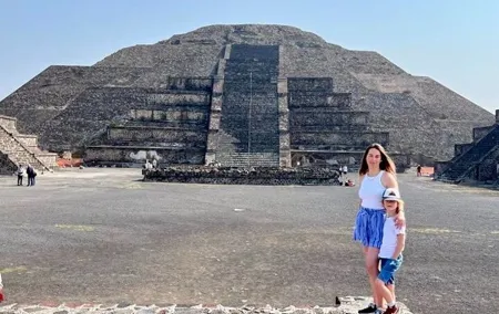 Teotihuacan: Pyramids, Caves & Culinary Experience