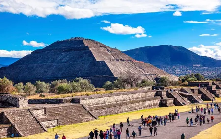 Best Tour of Teotihuacan with Basilica of Guadalupe and Tlatelolco