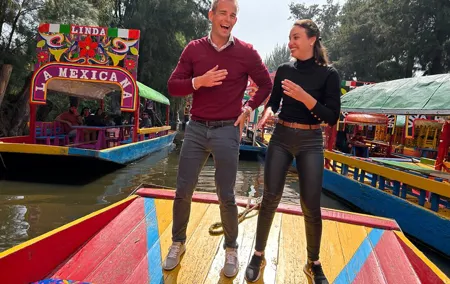 Xochimilco BOAT LIGHT PARTY WITH 1 DRINK AND 4 TAQUITOES + 18