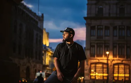 Exploring Mexico City Downtown Through the Lens