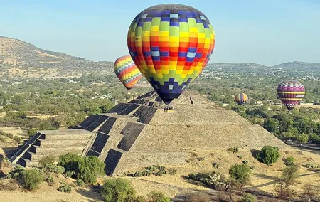 Globo Teotihuacan flight from Mexico City.