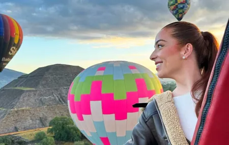 Hot Air Balloon Flight and Tour of the Majestic Pyramids