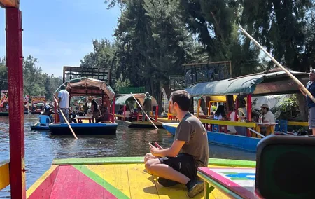 Riding Boats + Tacos+ Frida Kahlo's neighborhood (private tour)