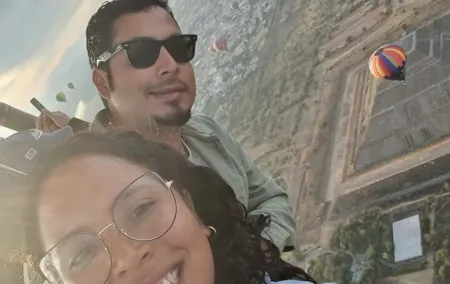 Balloon flight experience to Teotihuacan Pyramids
