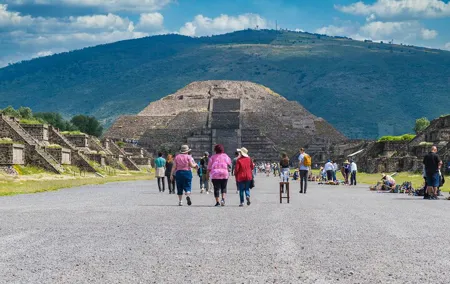 EXCLUSIVE TOUR Teotihuacan - small groups