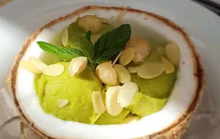 Four-course vegan Mexican hands-on cooking class + Market Tour