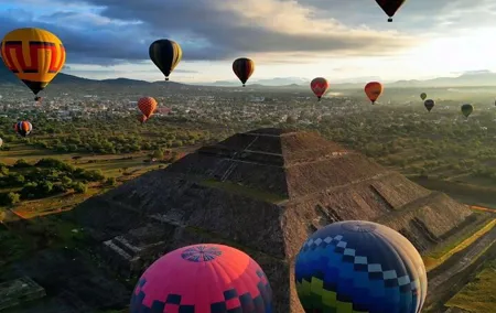 Balloon Flight with Breakfast and Round Trip from CDMX