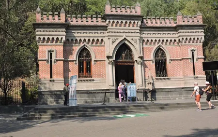 Bike tour in the Chapultepec Forest and Roma Condesa